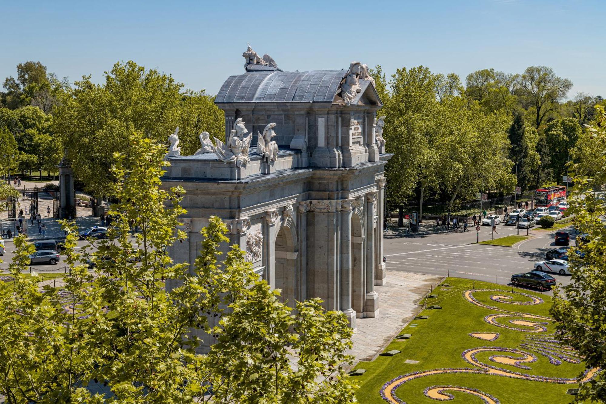 Casa Faraona Luxury Residences Мадрид Екстериор снимка